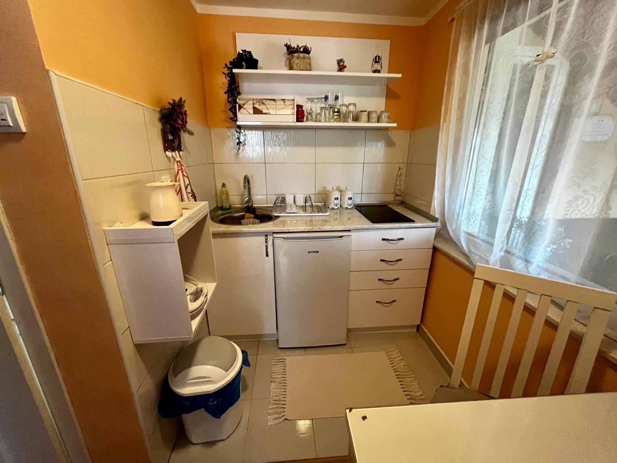 Apartman Simona Vrdnik Exterior foto